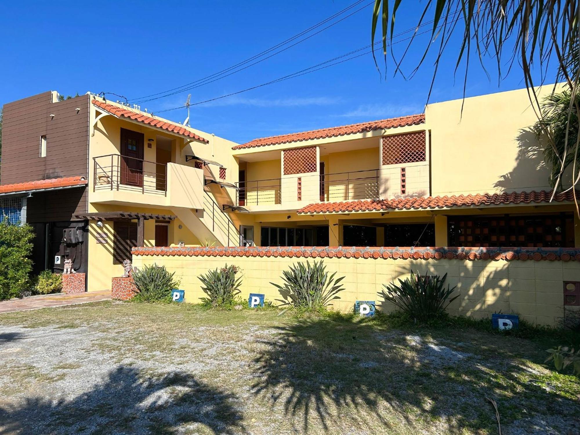 Pension Sunset Beach Nakijin Esterno foto