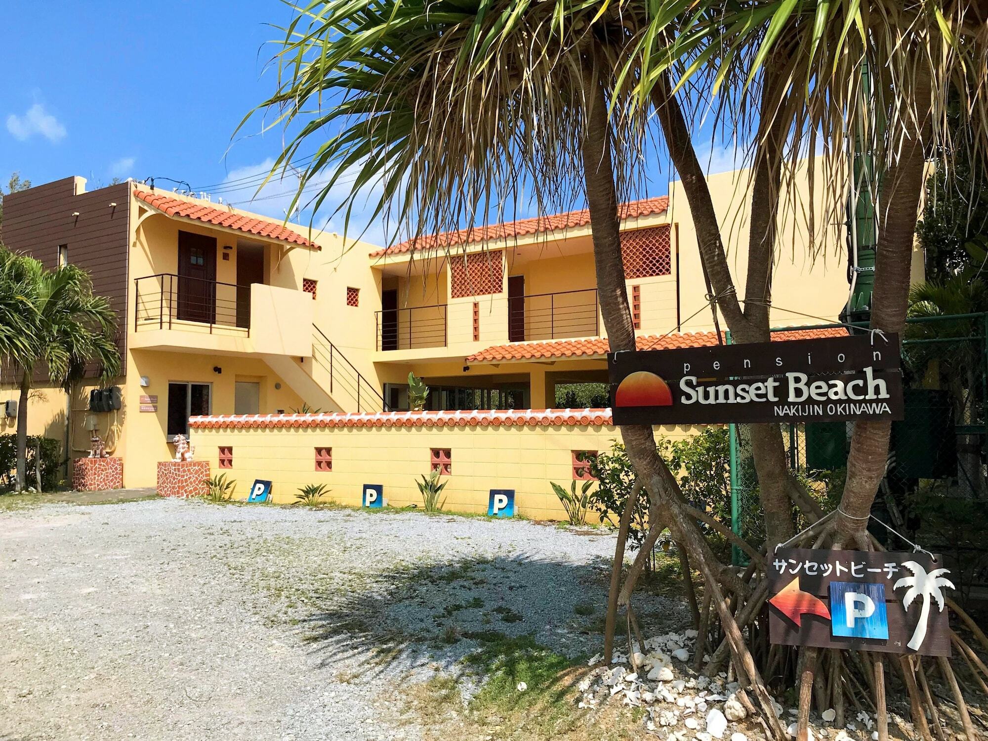 Pension Sunset Beach Nakijin Esterno foto
